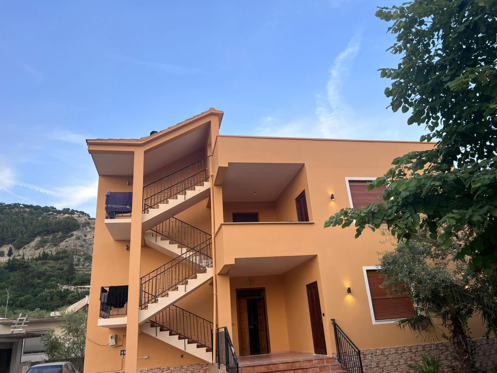 Vila Magis Vlorë エクステリア 写真